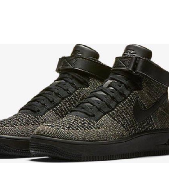 Nike Shoes - Nike airforce 1 flyknit